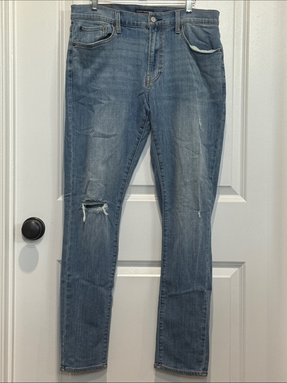 Lucky Brand Medium Blue Straight Jeans with Knee Rip